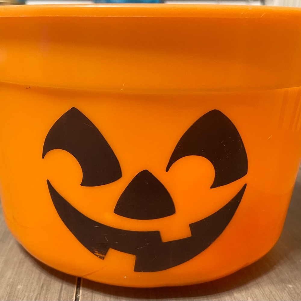 McDonald's McPunk’n Happy Meal Halloween Trick or Treat Bucket - Vintage 1986